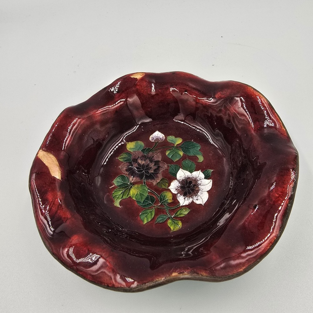 Vintage Maruni Lacquerware Bowl Dish Floral Design Red Green Wavy Rim Metal Art